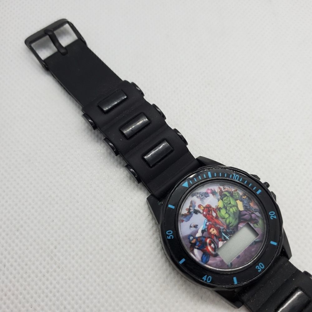 Marvel Avengers Watch - Picture 4 of 6